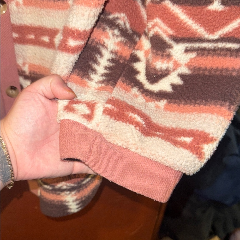 Stylish Pink Patterned Utility Jacket - Picture 5 of 6
